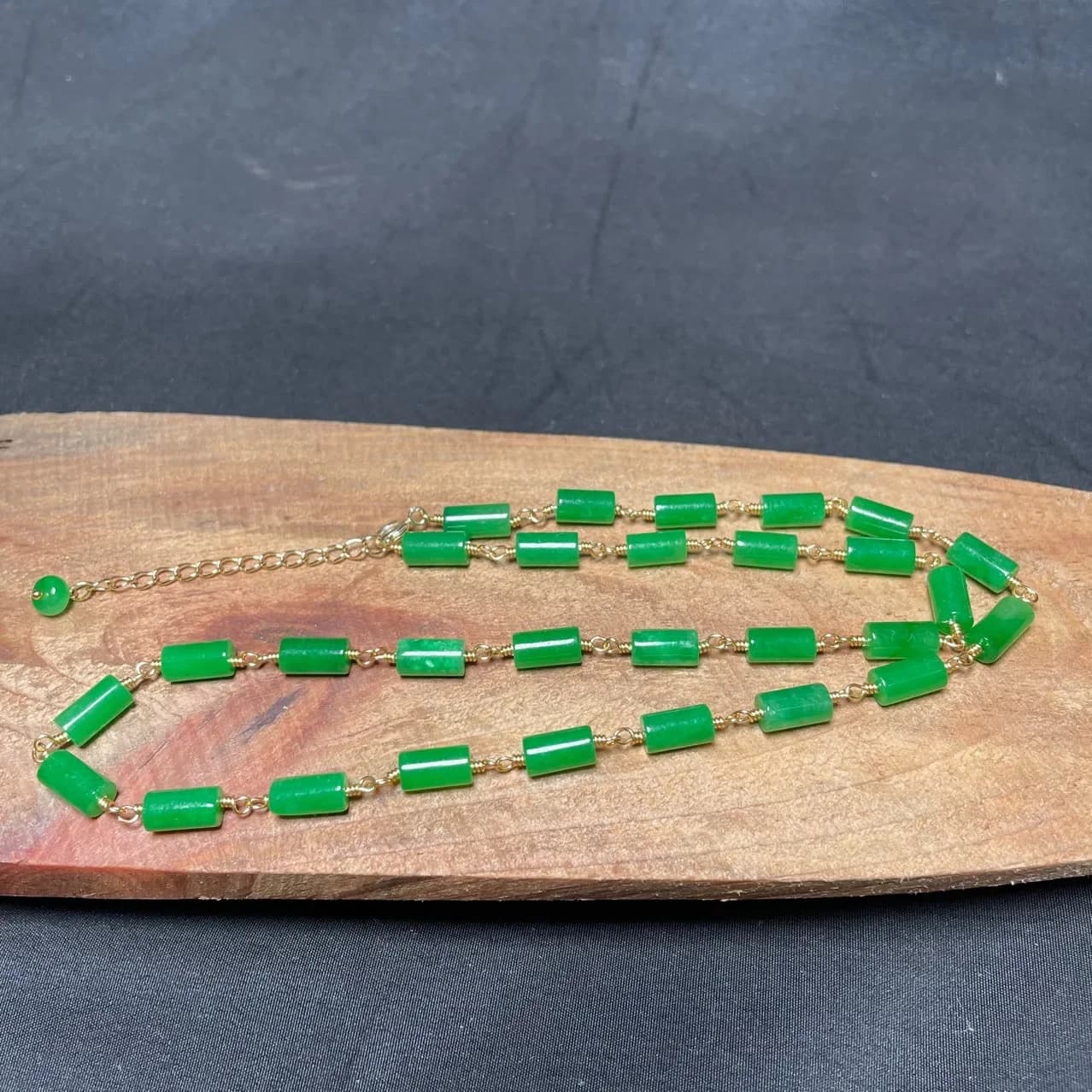 Green Jade Beaded Necklace Vintage Lucky Jewelry Stone Gifts for Women Chinese Carved Emerald Necklaces Natural Charm
