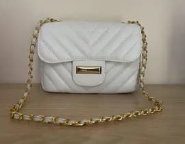 Bolsa bag feminina ombro pequena transversal alça corrente reforçada - Manu Shoes