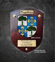 Brasão da família MAGALHÃES ( moderno ) na madeira - @meu.brasao