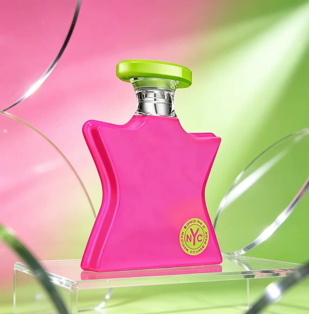 Bond No.9 Pink Rose Perfume. Sweet Fruity Rose Floral Scent. Lychee And Peach Match Fresh Rose, Peony And Jasmine Bloom Softly. Bright And Romantic. For Ladies Who Love Sweet Floral Fragrance.