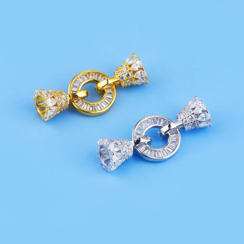 925 pure silver luxury handcrafted bracelet with diamond pendant and handcrafted connecting clasp