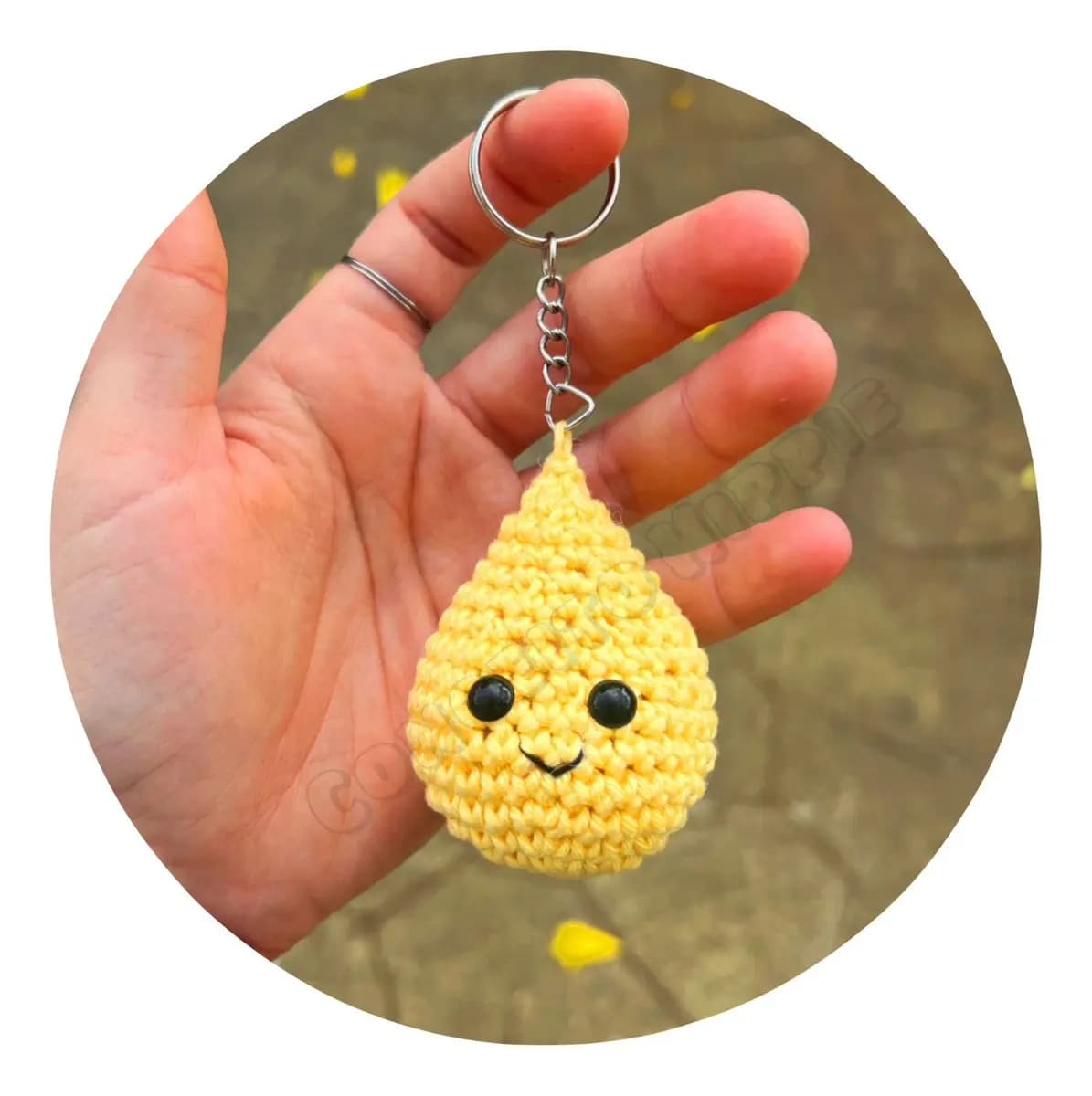 Chaveiro de Coxinha Amigurumi Feliz e Divertido